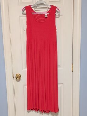 Sleeveless Coral Maxi Dress